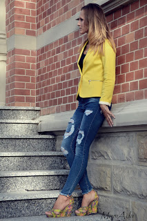 Yellow Jacket